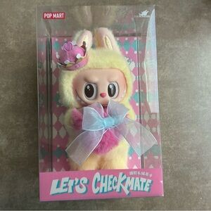 Labubu Let's Checkmate Queen